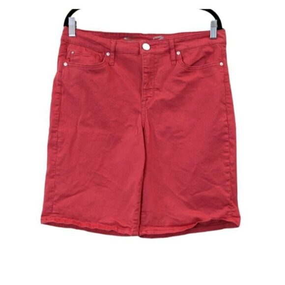 Seven7 Womens Size 12 Holly Berry Mid Rise Flat Front Sunset Bermuda Shorts - Picture 1 of 9